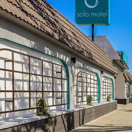 Solo Motel Broadway Los Angeles Exterior photo